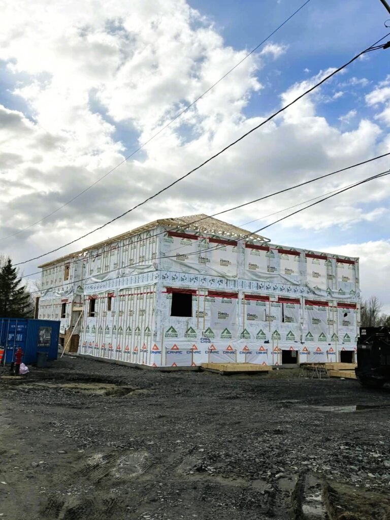 12 logements neufs à Sawyerville